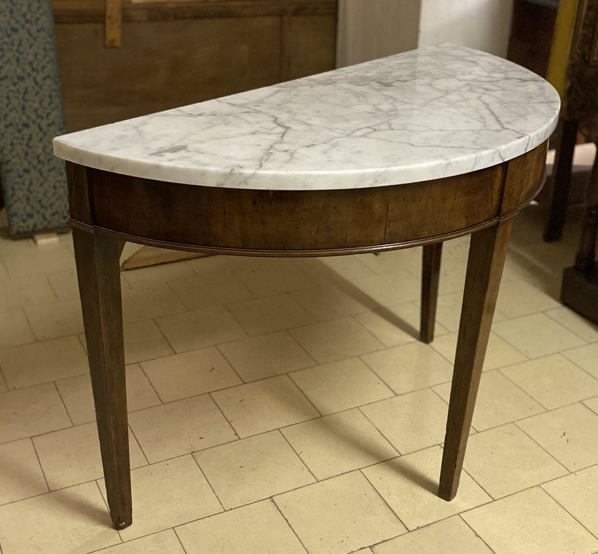 Consolle o mezzaluna in Noce con piano in marmo fine ‘800.