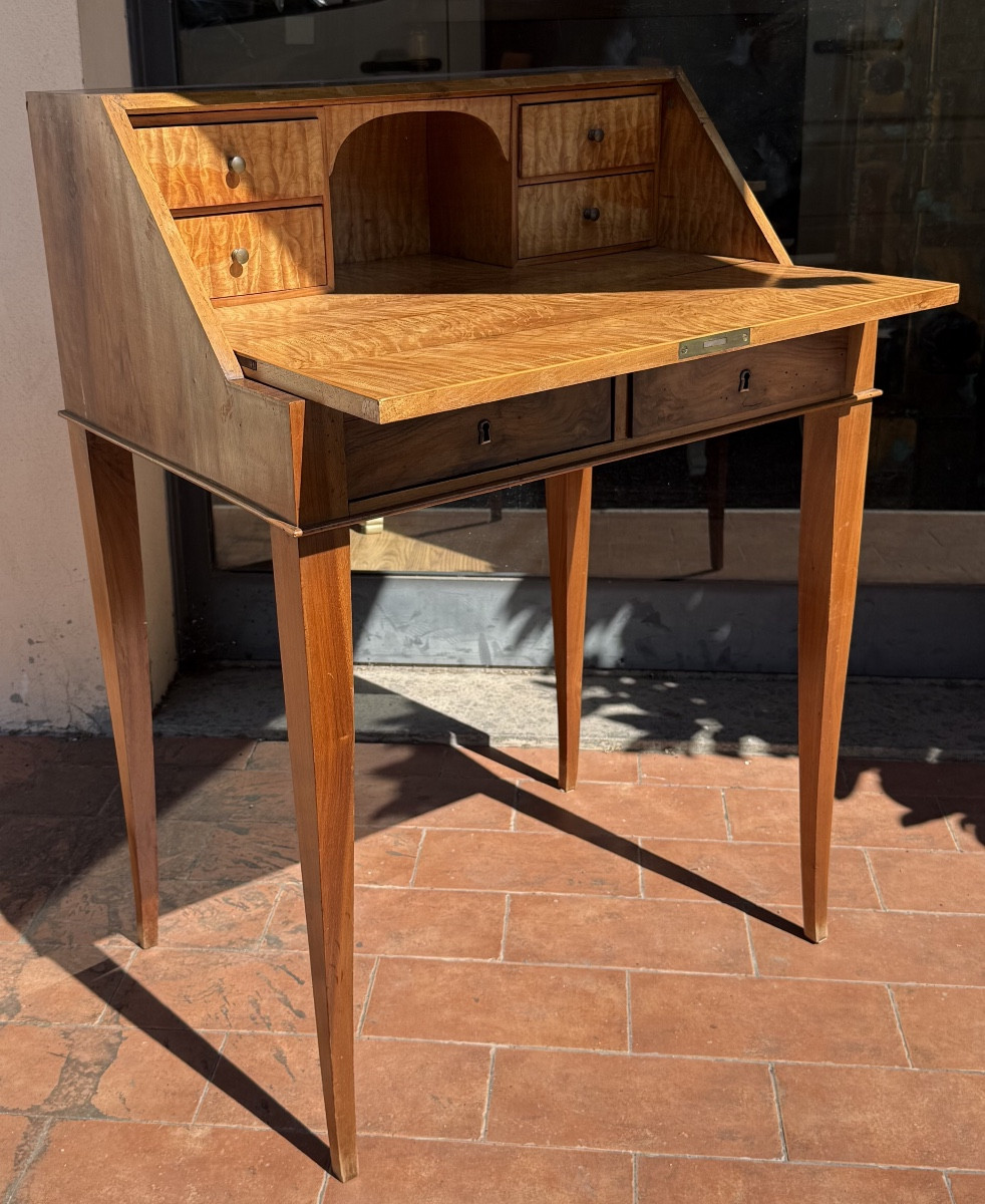 Ribalta in legno massello di noce e acero
