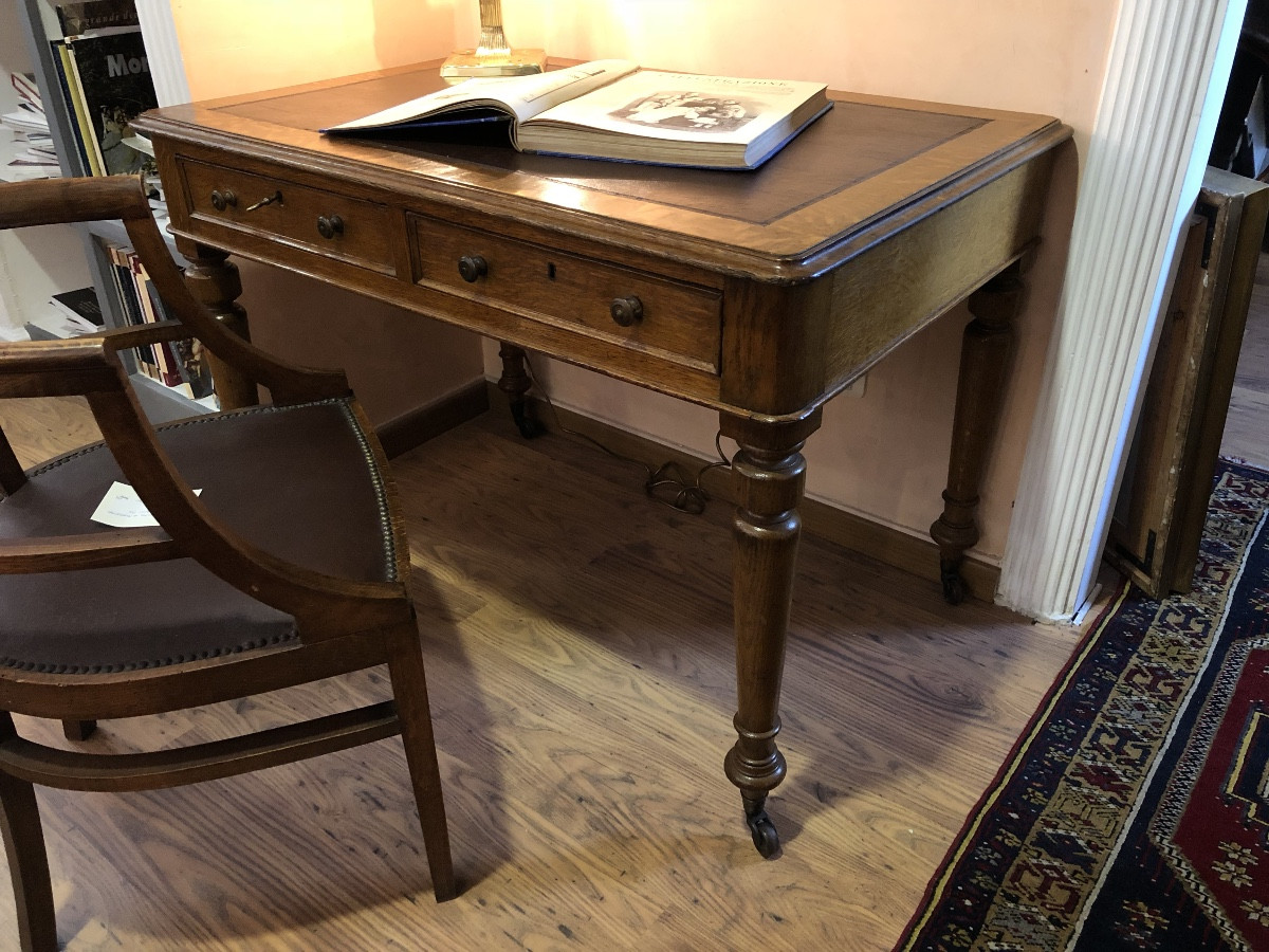 Scrittoio a due cassetti in Rovere con piano in pelle. Francia fine ‘800.-photo-2