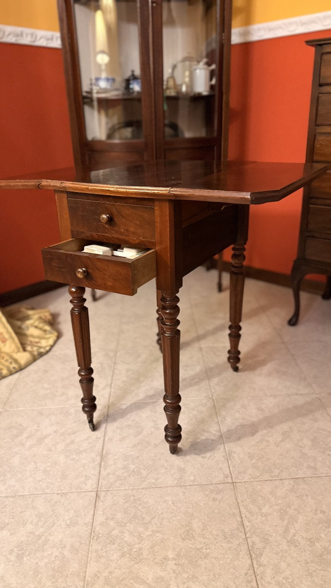 Elegante Tavolino a Bandelle in Mogano Stile Luigi Filippo (Metà XIX Secolo)-photo-3