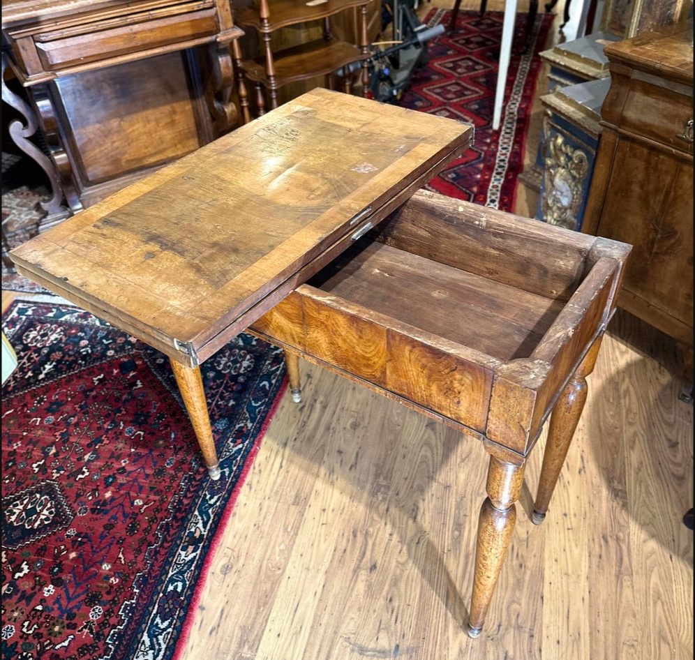 Tavolo da gioco antico in noce – Epoca metà Ottocento-photo-1