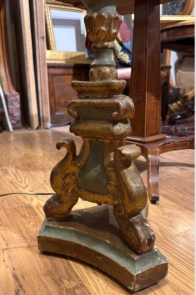 Torciera in legno, primi ’800, in lacca e oro con paralume in tessuto-photo-3