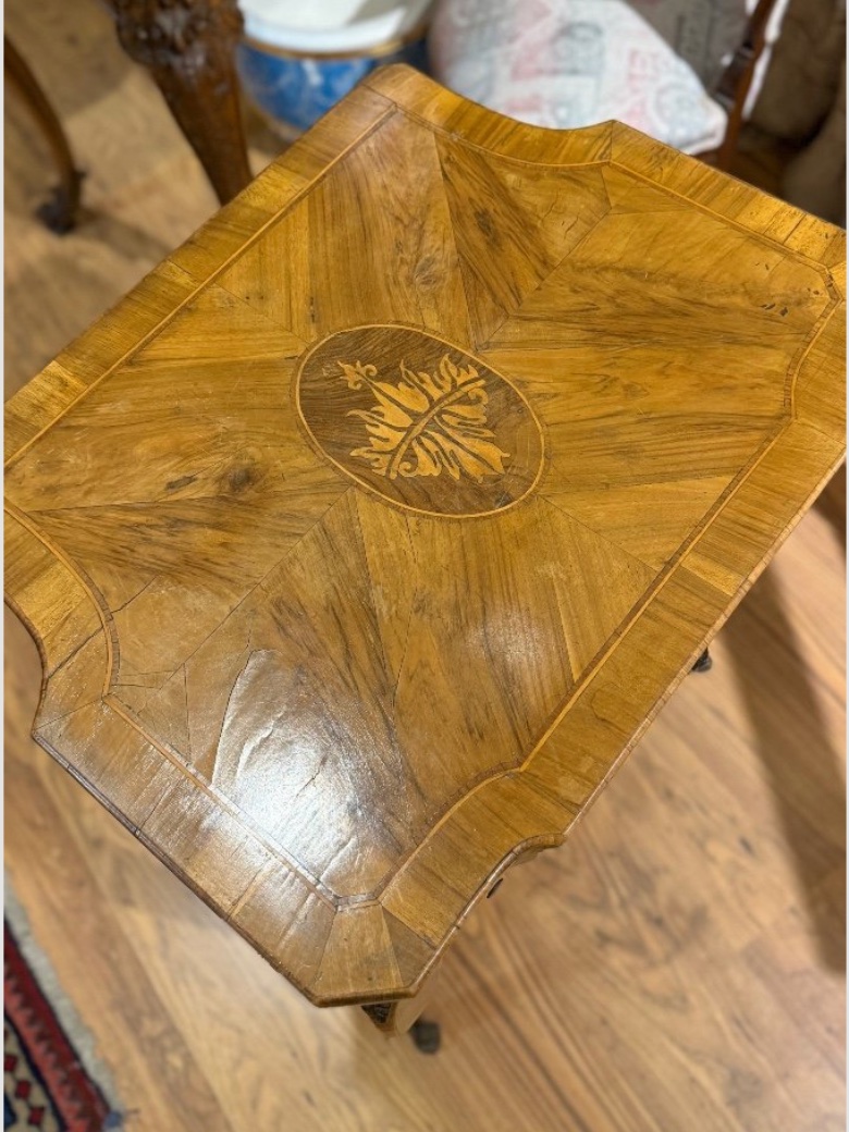 Tavolino Lastronato in Noce con Intarsi (Fine '800 - Inizio '900)-photo-3