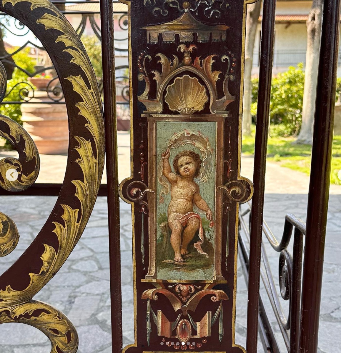 Letto matrimoniale senese in ferro, fine ’700 – primo ’800, con decorazioni originali.-photo-3