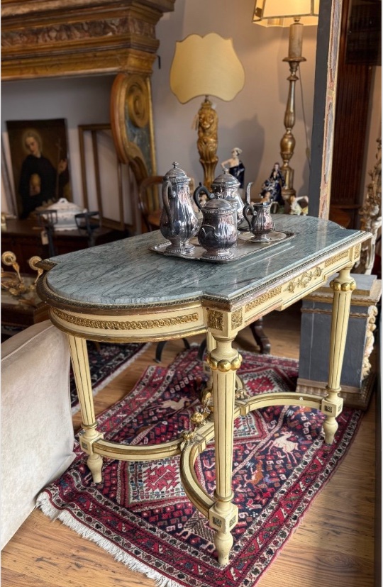 Tavolo consolle Luigi XVI in lacca e oro con piano in marmo-photo-2