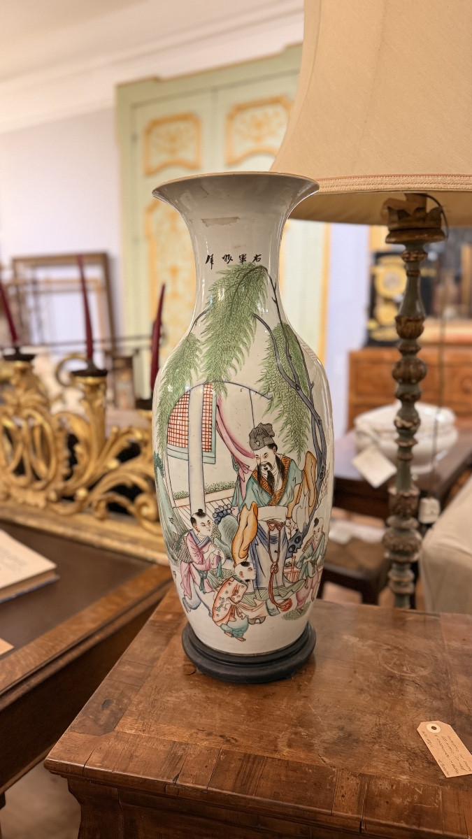Grande vaso antico in porcellana cinese, risalente al periodo Repubblicano (1912–1949)