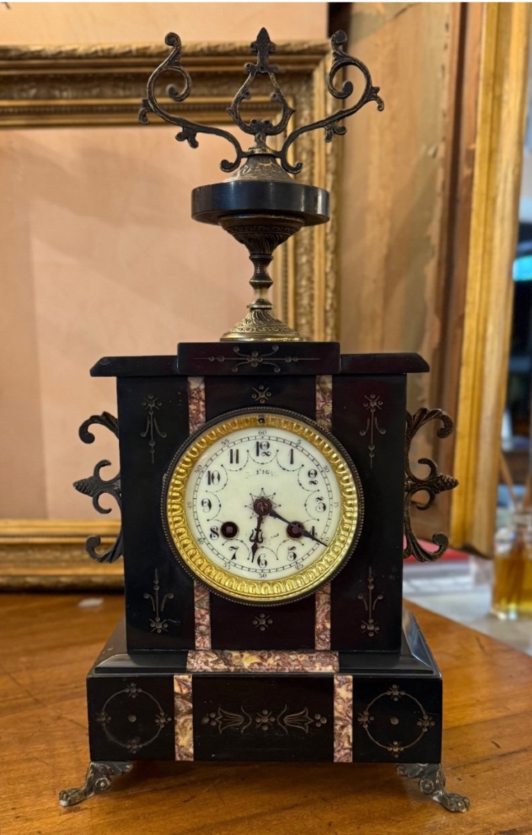 Orologio da tavolo francese di fine XIX secolo