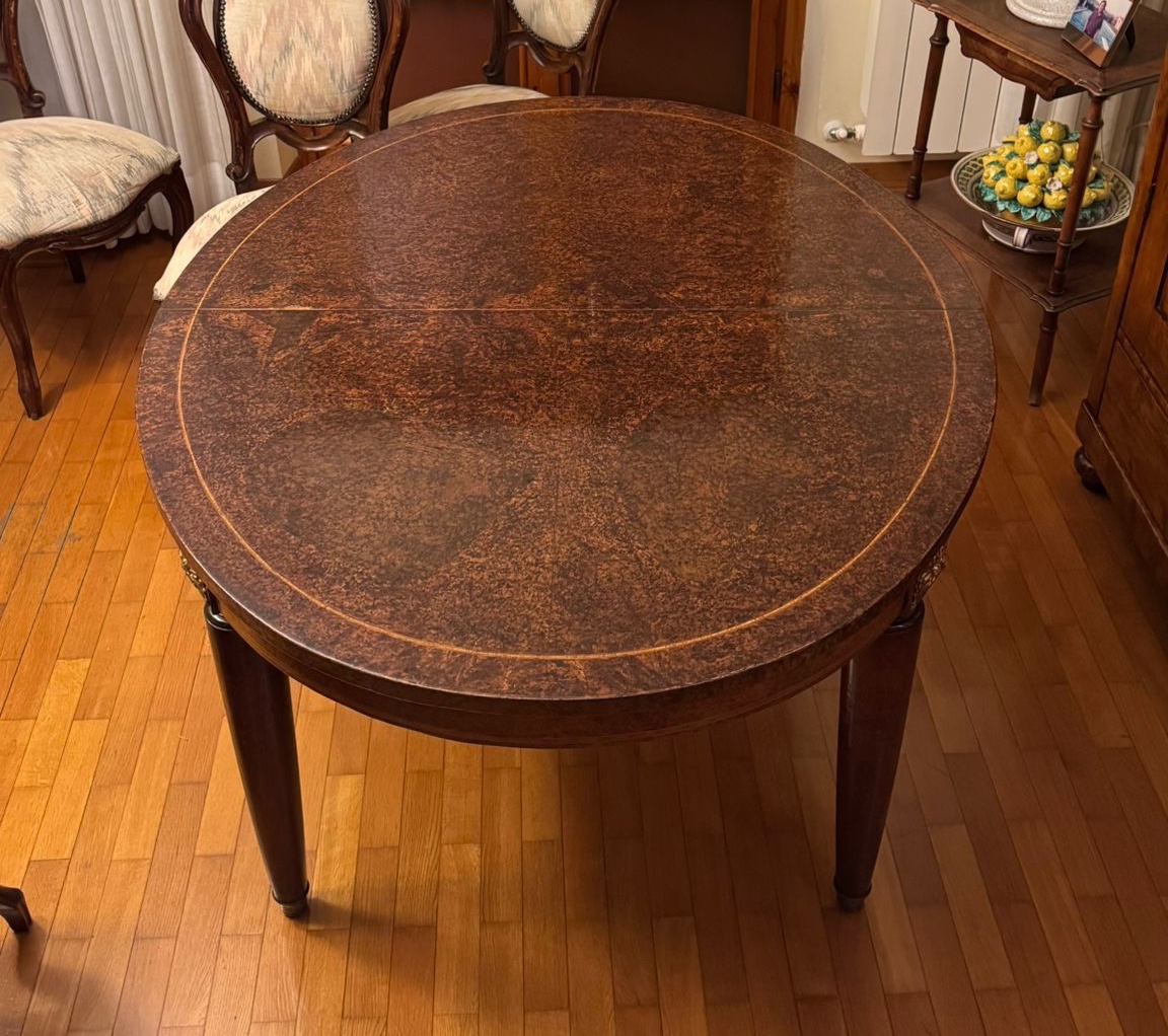 Tavolo ovale allungabile in radica di tuia – Fine Ottocento