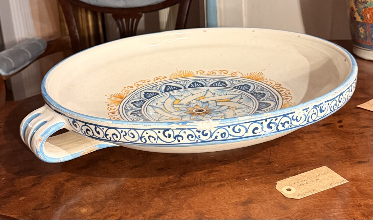 Vassoio tondo in maiolica italiana artigianale – Decorazione floreale centrale a mandala