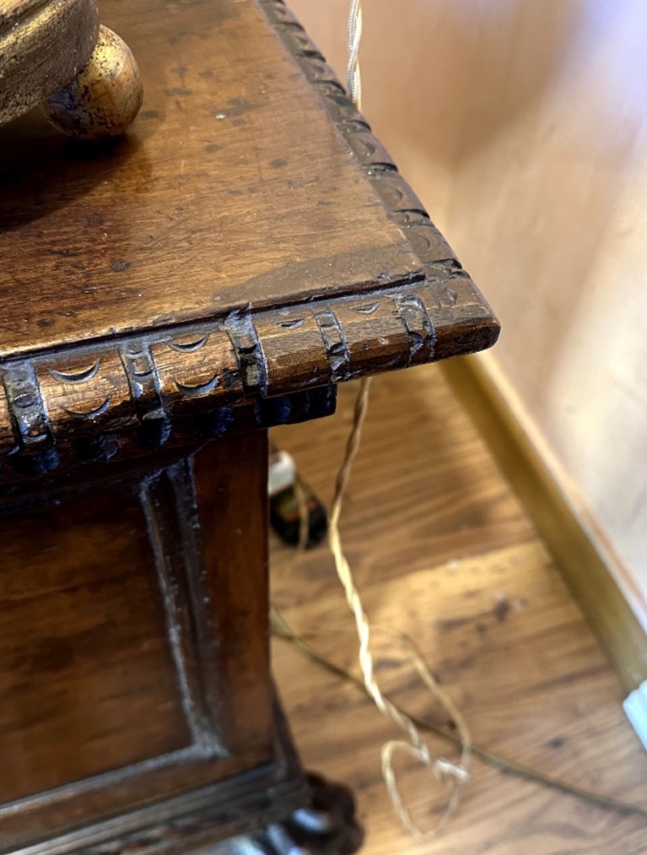 Cassapanca rinascimentale toscana in noce, databile alla fine del XIX secolo.-photo-3