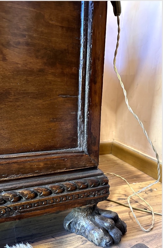 Cassapanca rinascimentale toscana in noce, databile alla fine del XIX secolo.-photo-4