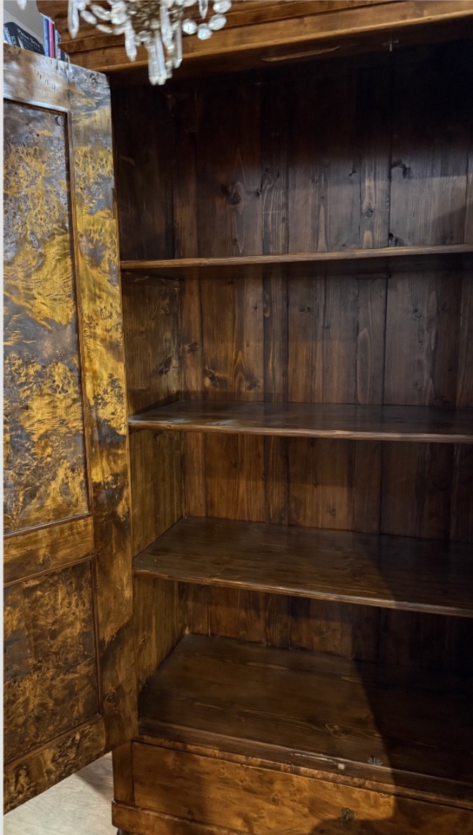 Armadio a due ante e un cassetto in massello di noce – Primo '900-photo-2