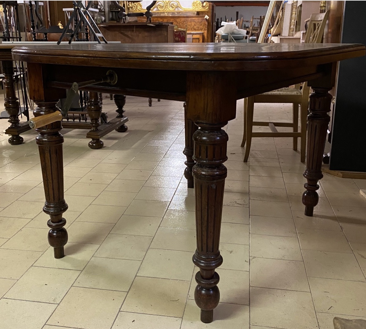 Tavolo da pranzo allungabile in mogano inglese, fine XIX secolo (circa 1880-1900)-photo-2