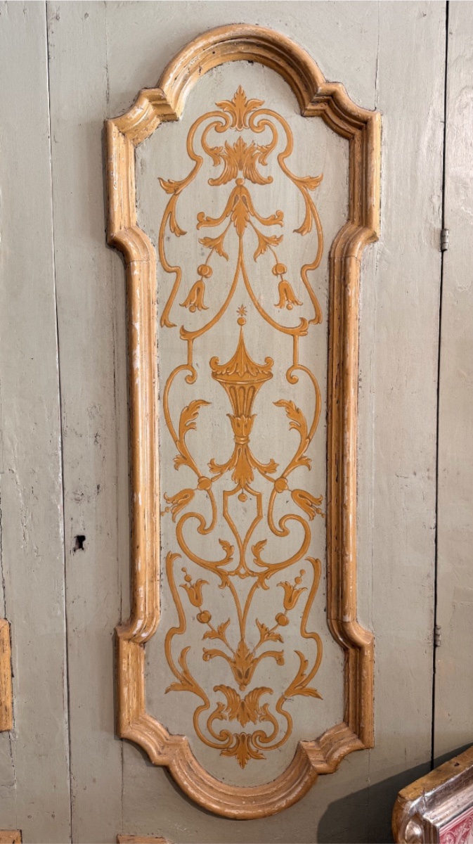 Porta antica, finemente decorata, di provenienza napoletana, periodo XVIII secolo.-photo-3