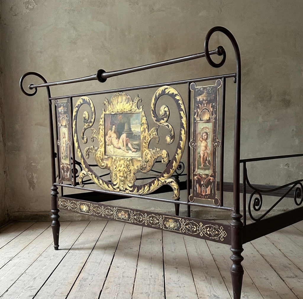 Letto matrimoniale senese in ferro, fine ’700 – primo ’800, con decorazioni originali.-photo-3