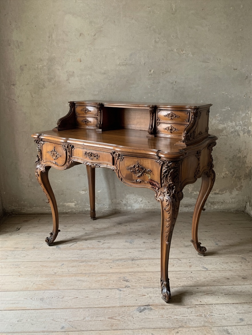 Magnifico Scrittoio a Due Corpi in Stile Barocchetto (Fine '700 - Primo '800)