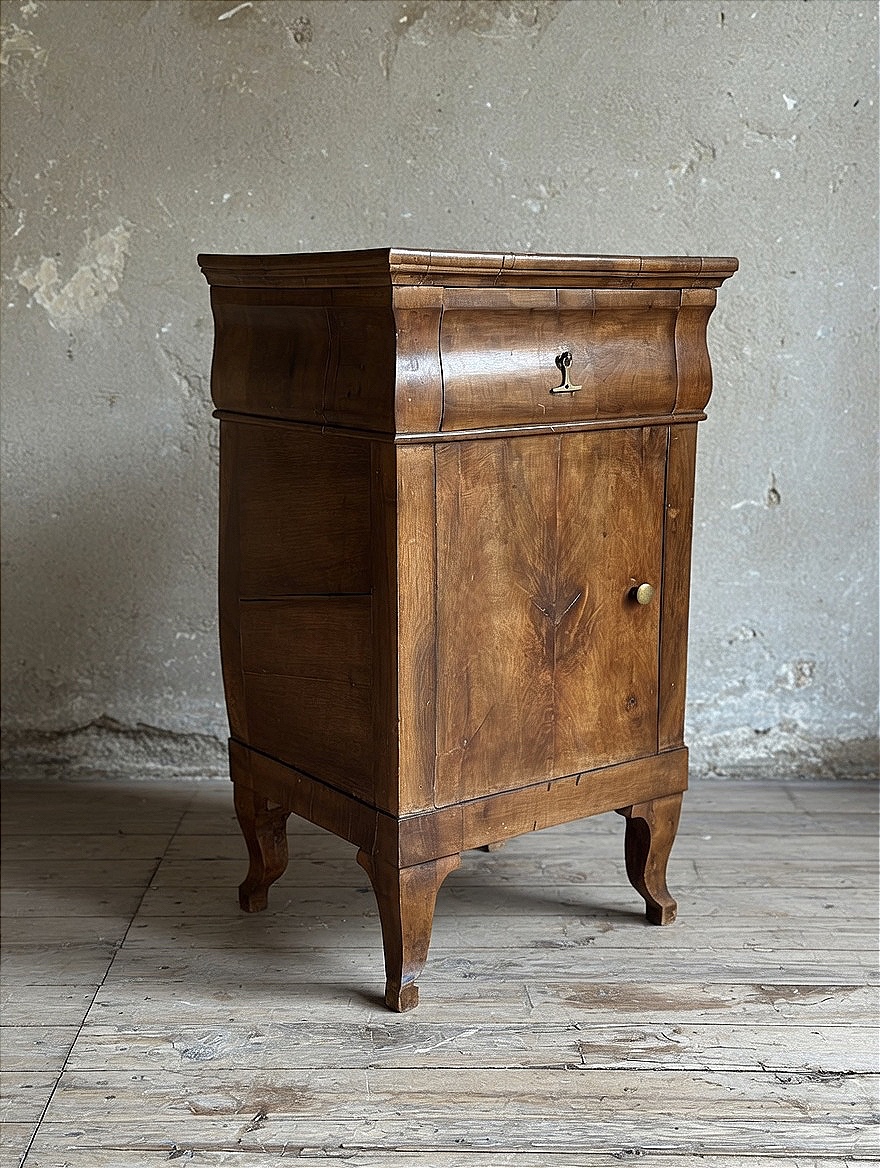 Comodino veneto dei primi anni dell’Ottocento