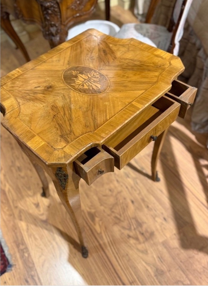 Tavolino Lastronato in Noce con Intarsi (Fine '800 - Inizio '900) -photo-4
