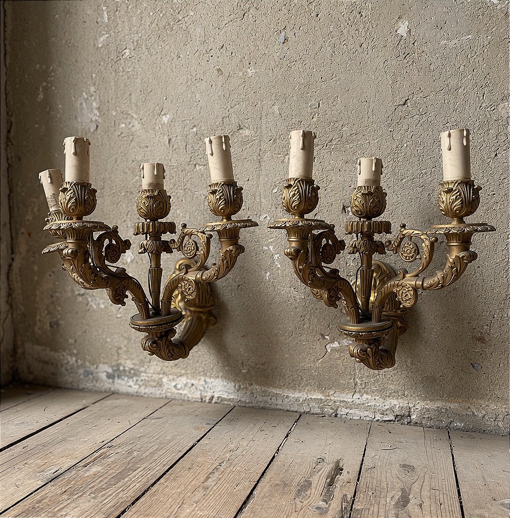 Coppia di Applique Luigi XVI in Bronzo Dorato (XIX Secolo) 