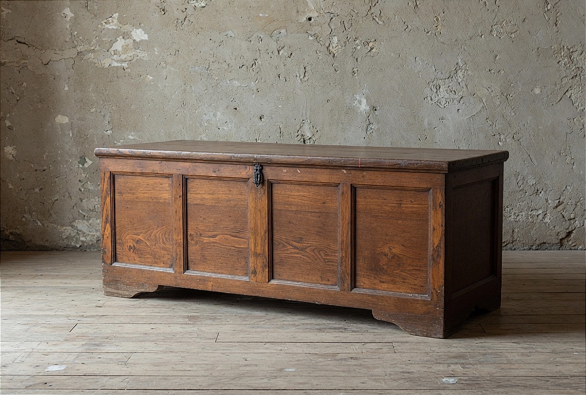 Cassapanca in legno di castagno – Toscana, fine ‘800