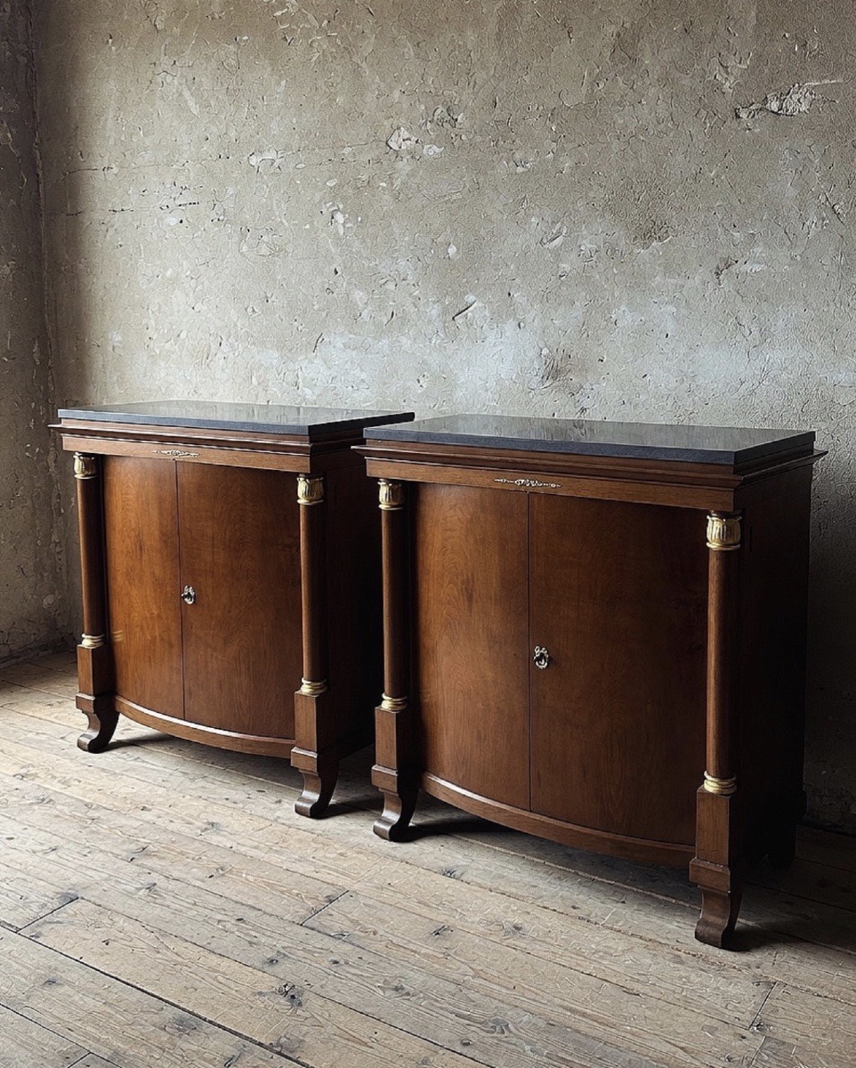 Credenza Biedermeier della prima metà del XIX secolo