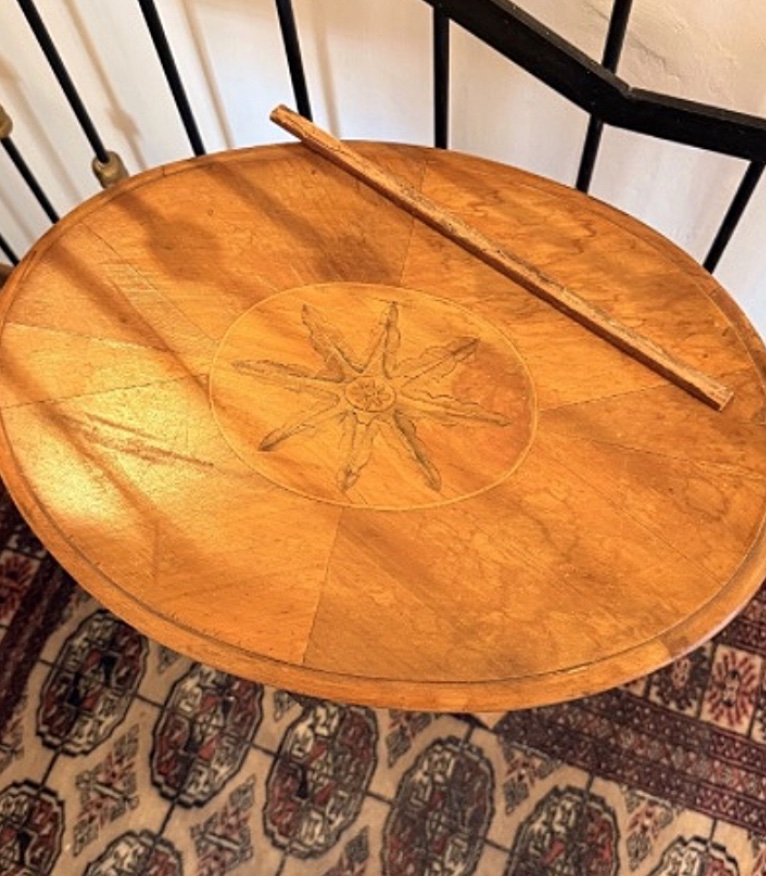 Tavolino Biedermeier in Noce e Ciliegio – Austria, ca. 1830 -photo-2