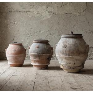Orci toscani in terracotta risalenti al XIX secolo