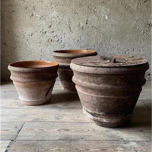 Conca da olio in terracotta, Toscana, fine Ottocento. 