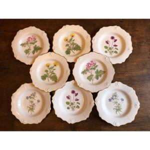 Set Of 8 Porcelain Plates, England, 9th Century 
