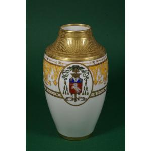 Rovina Epinal Porcelain Vase