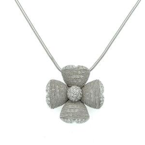 Flower Pendant 18ct. White Gold & Diamonds