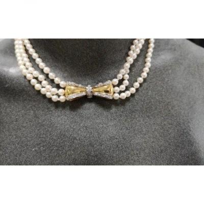 "Collier de Perles Naturelles avec Diamants "