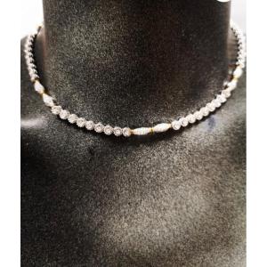 Collier en Or Blanc avec Diamants : Élégance Scintillante et Raffinée