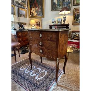 Louis XV Style Chest Of Drawers In Marquetry. 