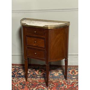 Small Louis XVI Style Half-moon Chest Of Drawers In Mahogany. 