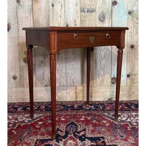 Louis XVI Period Desk / Writing Table In Solid Mahogany.