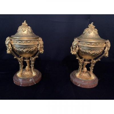 Pair Of Cassolettes In Golden Regulates.