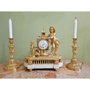 Extremely Rare Louis XVI Magic Lantern Clock Circa 1780. H. 38 Cm