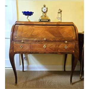 Louis XV Cylinder Desk Circa 1750 L. 98 Cm, H. 100 Cm, D. 55 Cm