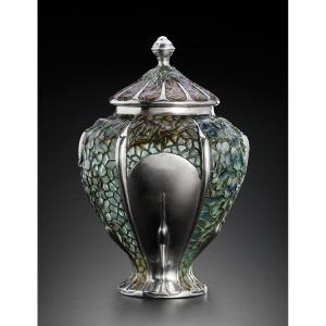 Covered Vase - Glycines/wisteria