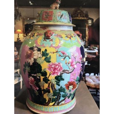 « potiche Couverte En Porcelaine De Chine XIX «