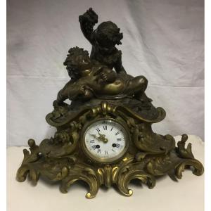 Rocaille Bronze Pendulum