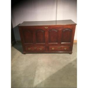 18th-century Oak Chest