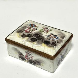 Rare Antique 18th Century Bilston Enamel Patch Box