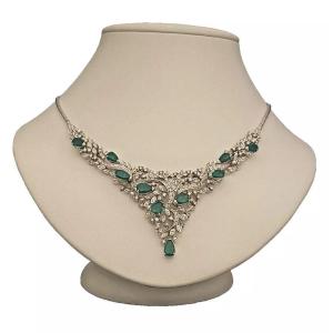 A Fine Quality Mid Century 14ct 585 White Gold Set Emerald And Diamond Necklace