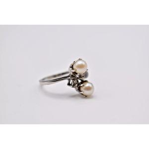 Vintage 14ct White Gold. Cultured Pearl And Diamond Crossover Ring Size O