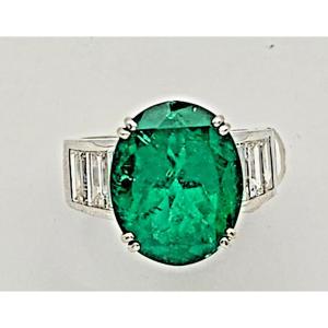 A Natural 8.30 Carat Beryl Columbian Emerald & Diamond Cluster Ring Certified