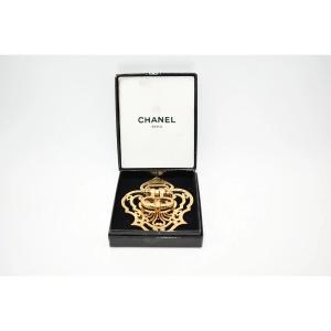 Vintage Chanel Openwork Golden Metal Door-knocker Brooch