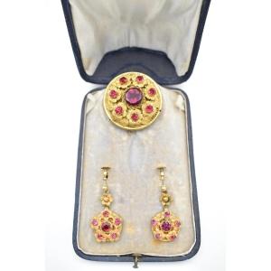 Victorian A. De Carlo Etruscan Revival Brooch & Matching Earrings Set – Boxed