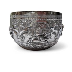 Antique Solid Silver Repoussé Bowl – Intricate Hand-chased Figures – Southeast A